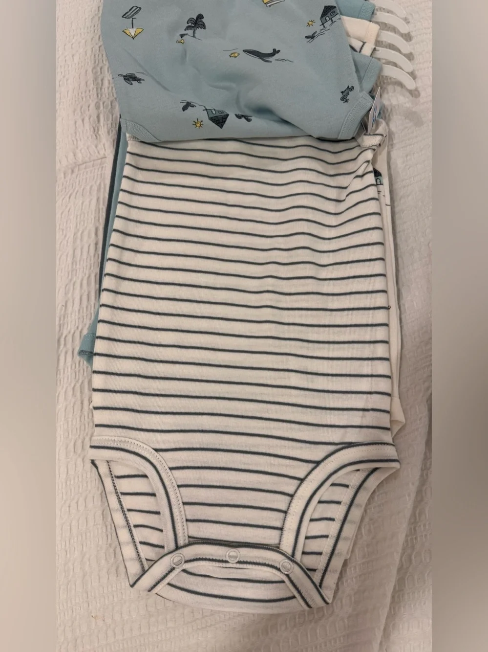 Carter’s 5-Piece Green Sleeveless Onesies - 18 months